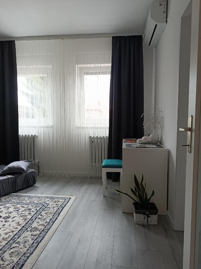 Apartman Vervis Varaždin Buitenkant foto